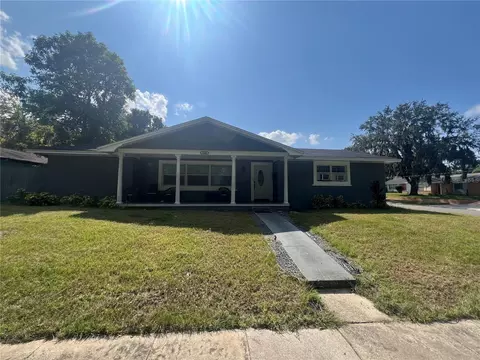 3230 Twisted Oaks Ct, Orlando, FL 32818