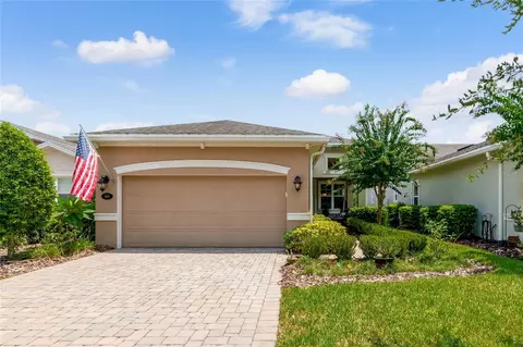 1665 Victoria Gardens Dr, Deland, FL 32724