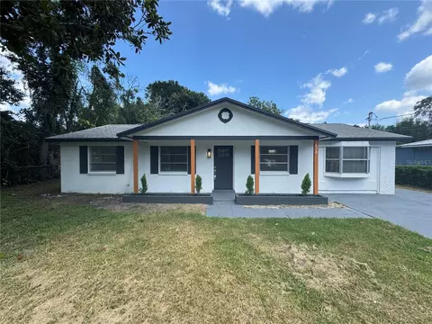 670 Vincent Dr, Mount Dora, FL 32757