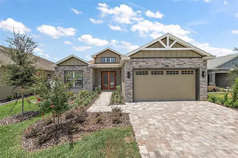 12600 NE 49 Dr, Oxford, FL 34484
