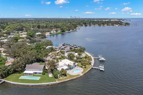 200 Colony Point Rd S, Saint Petersburg, FL 33705