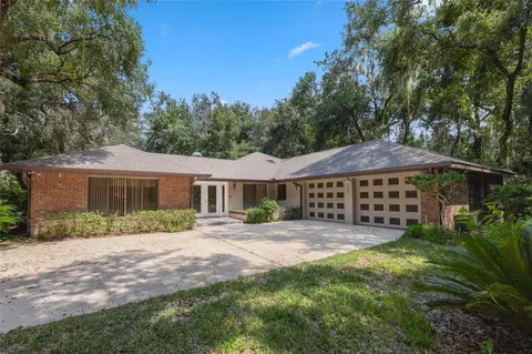 185 River Oaks Cir, Sanford, FL 32771