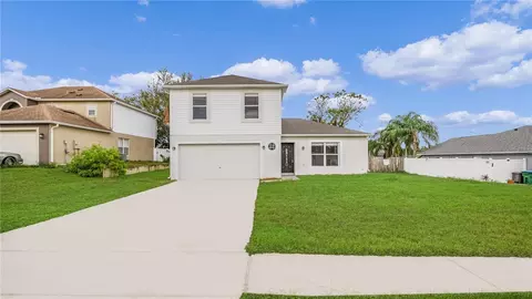 2037 White Plains St, Deltona, FL 32738