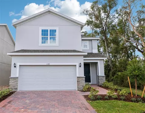 1128 Blue Garden Dr, Deland, FL 32720