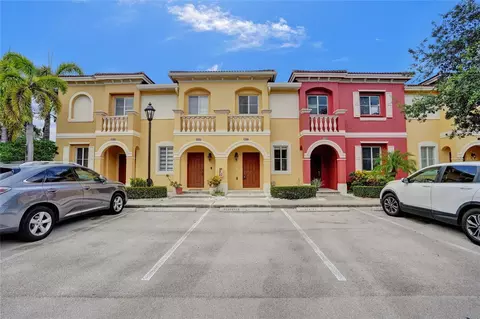 8927 SW 18th St #403, Hollywood, FL 33025