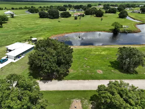1440 Blue Heron Dr, Sebring, FL 33876