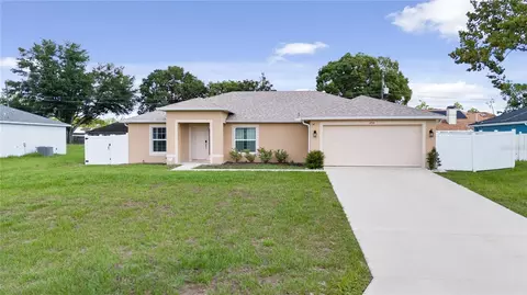 2734 Gramercy Dr, Deltona, FL 32738