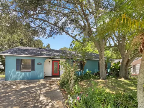287 Cherry Laurel Ln, Winter Haven, FL 33880