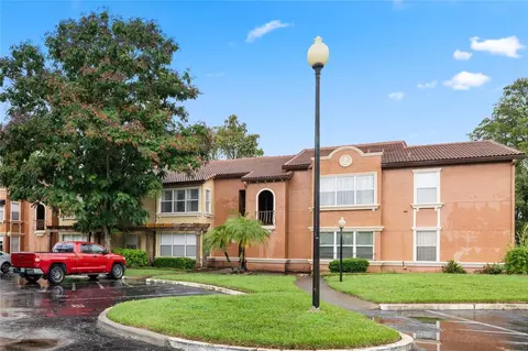 5100 Conroy Rd #25, Orlando, FL 32811