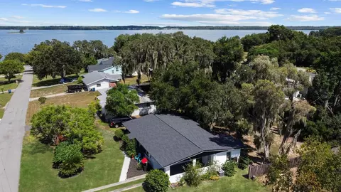 107 E Myrtle St, Howey In The Hills, FL 34737