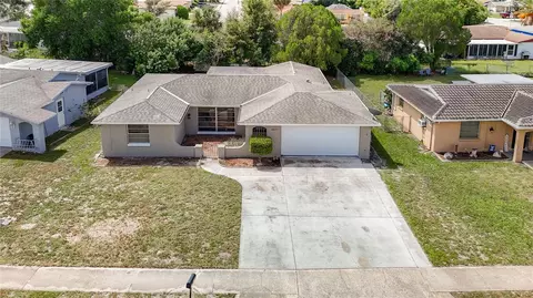 10231 Regency Park Blvd, Port Richey, FL 34668