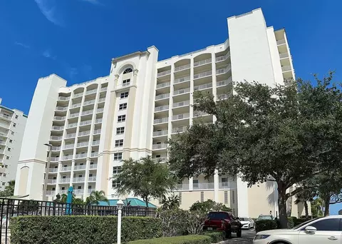 7 Indian River Ave #502, Titusville, FL 32796