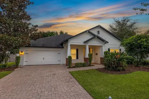 1203 Guernsey St, Orlando, FL 32804