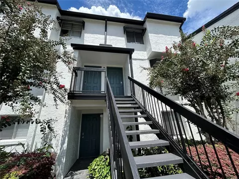4267 S Semoran Blvd #19, Orlando, FL 32822