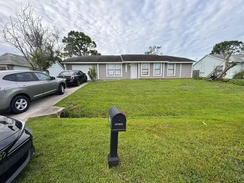 1730 Anchorage St NW, Palm Bay, FL 32907