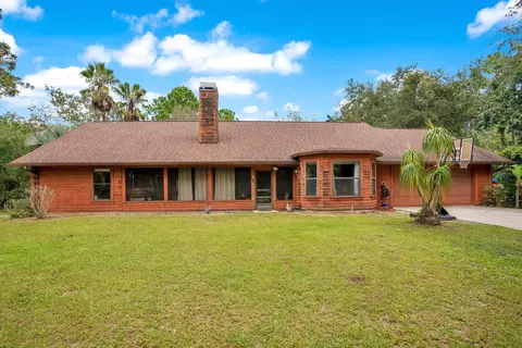 2105 W Osceola Rd, Geneva, FL 32732