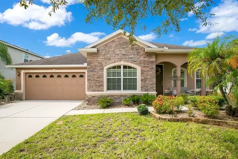 2105 Osprey Woods Cir, Orlando, FL 32820