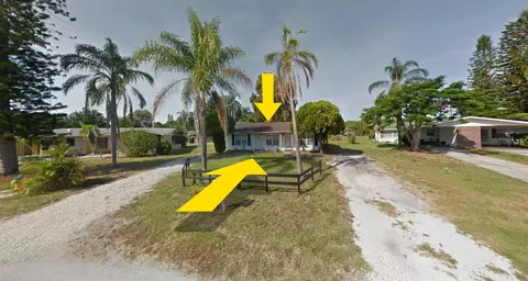 4430 19th St Cir W #A, Bradenton, FL 34207