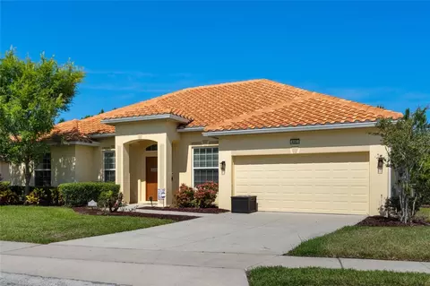 4083 Oaktree Dr, Davenport, FL 33837