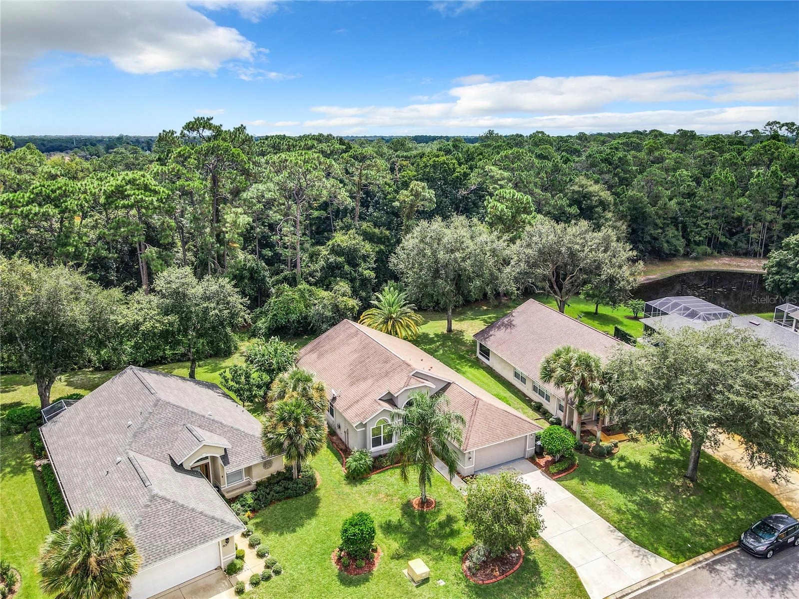 917 Woodstream Ln, Ormond Beach, FL 32174 photo 1