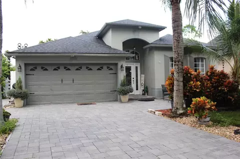 563 Horseman Dr, Oviedo, FL 32765