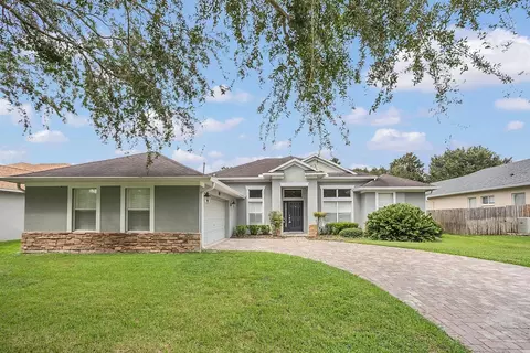 3824 Misty Landing Dr, Valrico, FL 33594