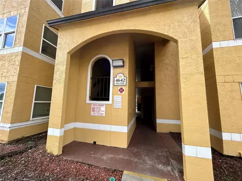 4642 Commander Dr #932, Orlando, FL 32822