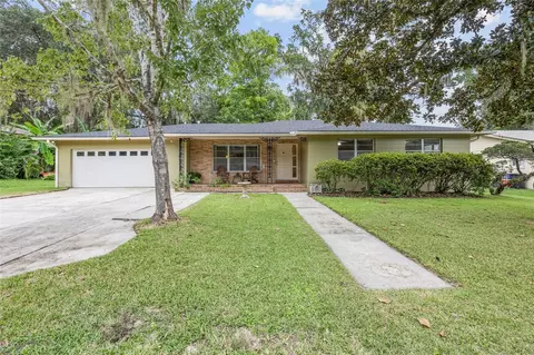 901 NW 37th Dr, Gainesville, FL 32605