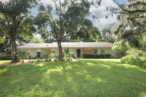 442 Valencia Cir, Oviedo, FL 32765