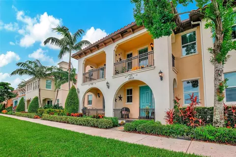 2953 Tortola Way, Hollywood, FL 33024