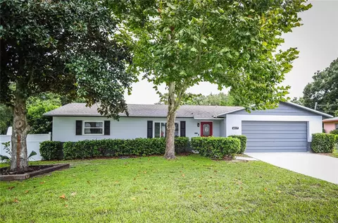 417 1st Dr, Lady Lake, FL 32159