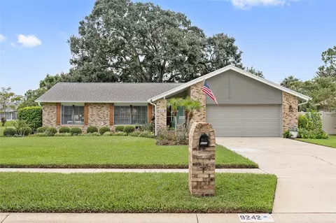 9242 Everwood St, Orlando, FL 32825