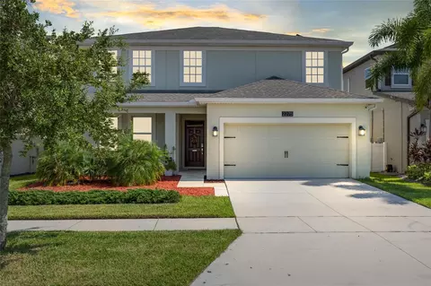 2275 Cathedral Rock Dr, Kissimmee, FL 34746