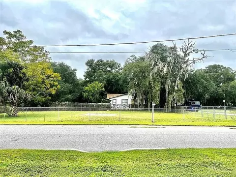 W Ruby Street, Tavares, FL 32778
