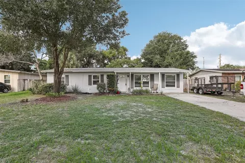 30 S Devon Ave, Winter Springs, FL 32708