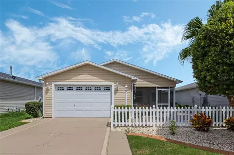 1445 Crestwood Ln, The Villages, FL 32162