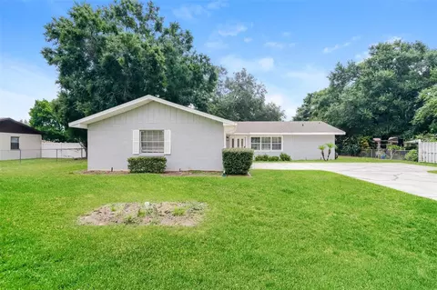 205 Keystone Rd, Auburndale, FL 33823