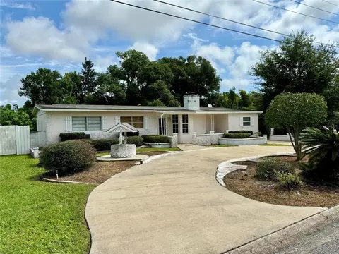 10 Flamevine Ln, Debary, FL 32713