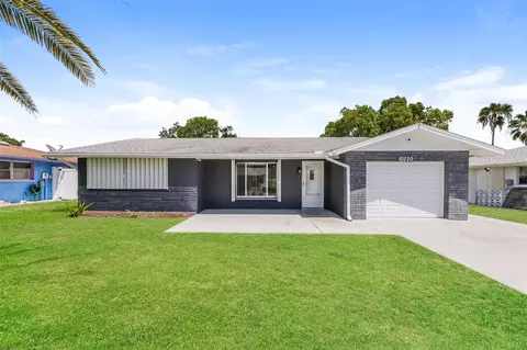 10220 Oak Hill Dr, Port Richey, FL 34668