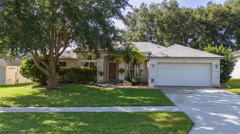 814 Benton Lake Dr S, Deland, FL 32724