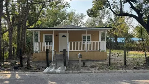 1517 S Campbell St, Perry, FL 32348