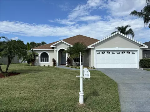 344 Ruby Lake Loop, Winter Haven, FL 33884