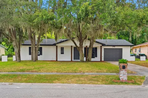2282 Wautoma Pl, Orlando, FL 32818