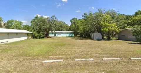 729 NE 5th Ter, Crystal River, FL 34429