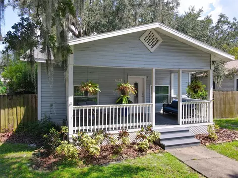 203 S Maple Ave, Sanford, FL 32771