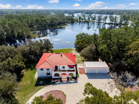 835 Gator Ln, Deltona, FL 32738