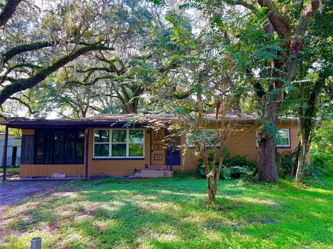 7936 NE 42nd Ter, Wildwood, FL 34785