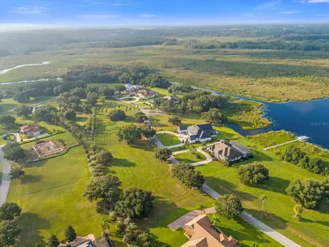 Royal Palm Drive, Groveland, FL 34736