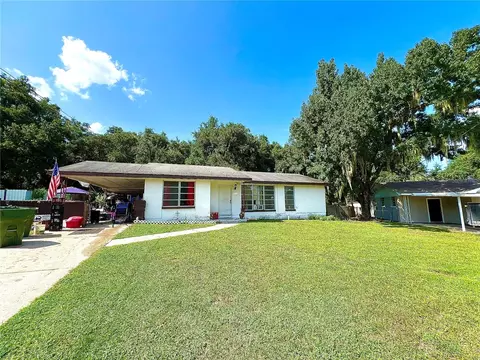 1610 Crest Ave, Leesburg, FL 34748