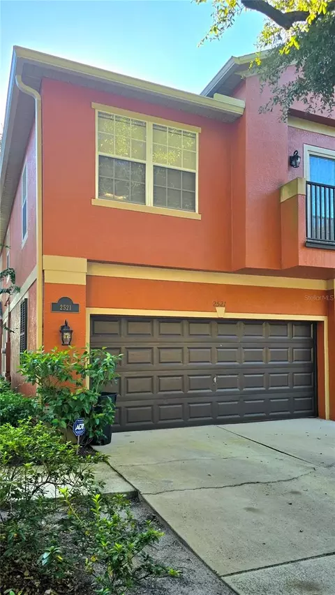 2521 Pine Oak Trl, Sanford, FL 32773